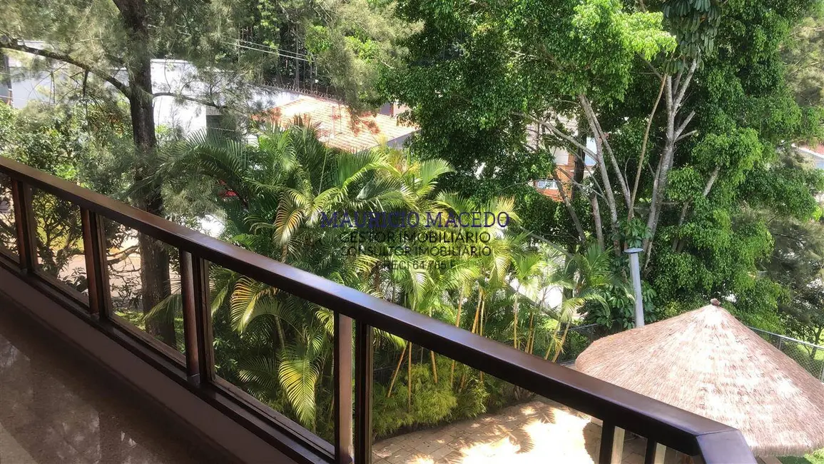 Foto 4 de Casa com 4 quartos para alugar, 950m2 em Barueri - SP