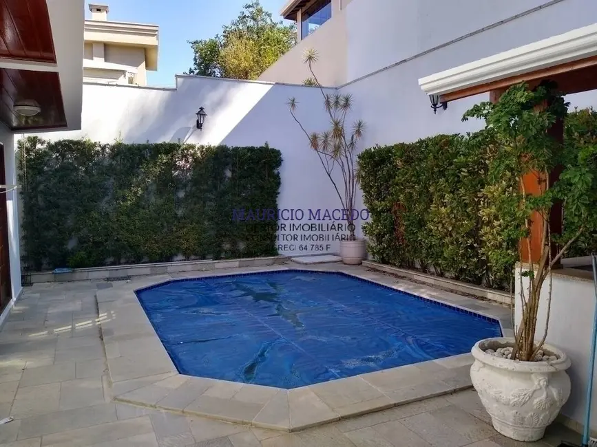 Foto 1 de Casa com 4 quartos para alugar, 360m2 em Santana De Parnaiba - SP