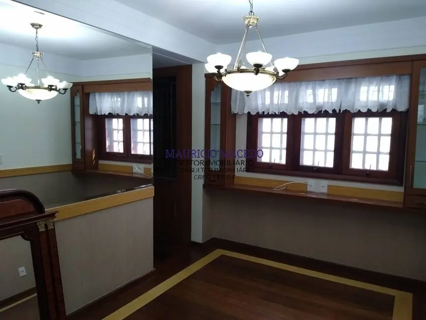 Foto 8 de Casa com 4 quartos para alugar, 360m2 em Santana De Parnaiba - SP