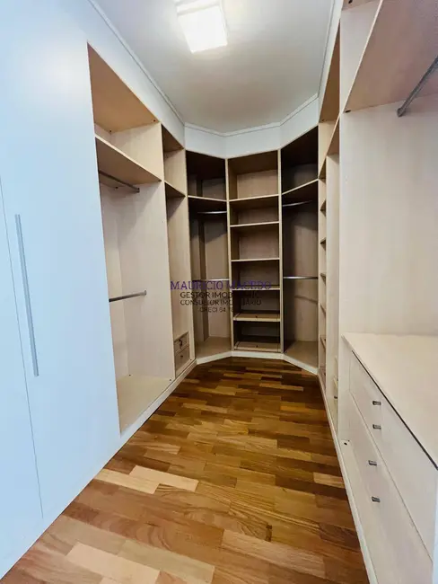 Casa à venda e para alugar em Tamboré, Santana De Parnaiba - SP - imagem 5 Foto 5 de Casa à venda e para alugar em Tamboré, Santana De Parnaiba - SP