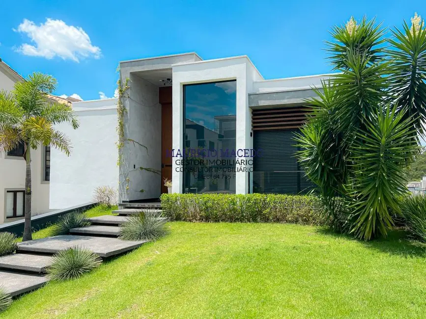 Casa com 4 quartos à venda, 450m2 em Tamboré, Santana De Parnaiba - SP - imagem 2 Foto 2 de Casa com 4 quartos à venda, 450m2 em Tamboré, Santana De Parnaiba - SP