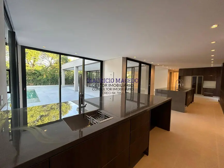 Casa com 4 quartos à venda, 753m2 em Alphaville, Santana De Parnaiba - SP - imagem 7 Foto 7 de Casa com 4 quartos à venda, 753m2 em Alphaville, Santana De Parnaiba - SP
