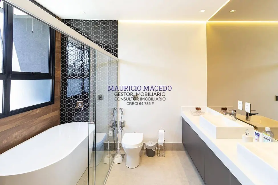 Casa com 4 quartos à venda, 525m2 em Santana De Parnaiba - SP - imagem 3 Foto 3 de Casa com 4 quartos à venda, 525m2 em Santana De Parnaiba - SP