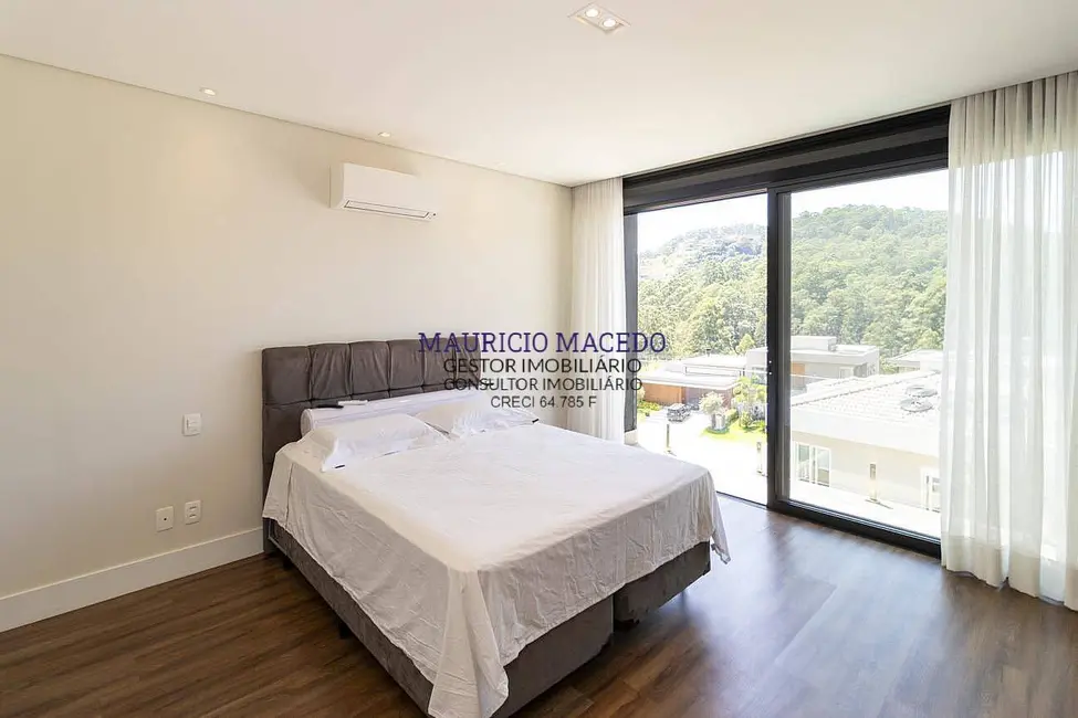 Casa com 4 quartos à venda, 525m2 em Santana De Parnaiba - SP - imagem 5 Foto 5 de Casa com 4 quartos à venda, 525m2 em Santana De Parnaiba - SP