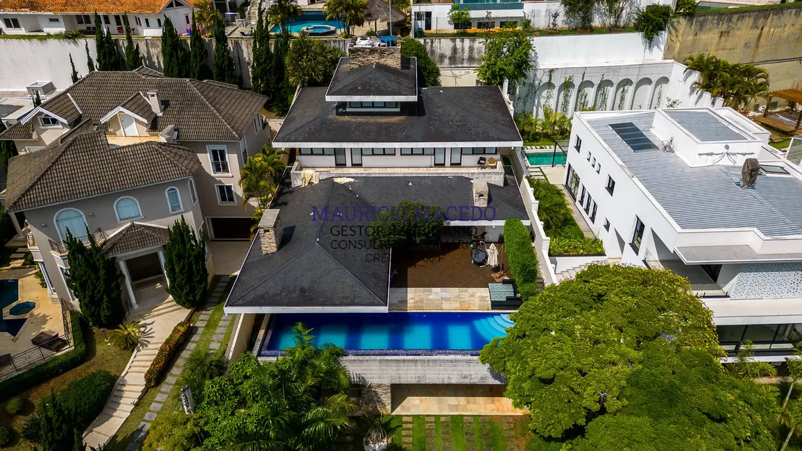 Casa com 5 quartos à venda e para alugar, 796m2 em Alphaville, Santana De Parnaiba - SP - imagem 8 Foto 8 de Casa com 5 quartos à venda e para alugar, 796m2 em Alphaville, Santana De Parnaiba - SP