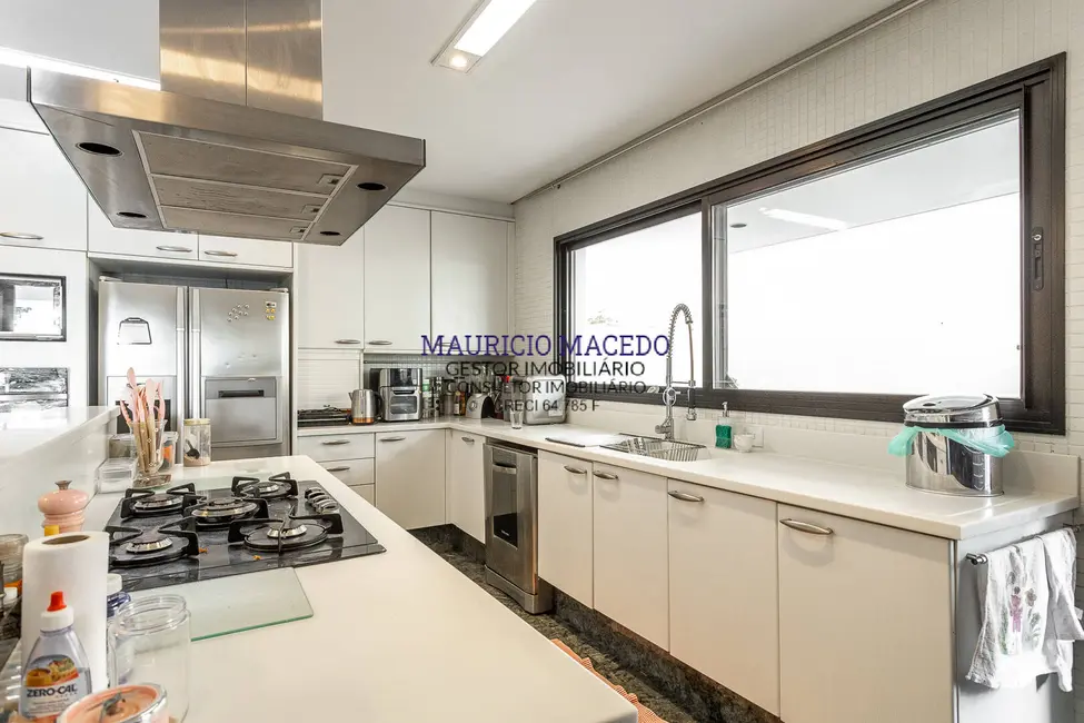 Casa com 5 quartos à venda e para alugar, 796m2 em Alphaville, Santana De Parnaiba - SP - imagem 9 Foto 9 de Casa com 5 quartos à venda e para alugar, 796m2 em Alphaville, Santana De Parnaiba - SP