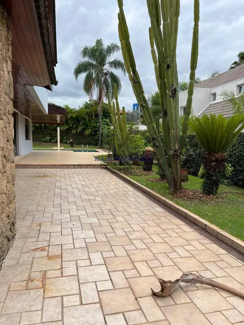 Foto 1 de Casa com 4 quartos à venda e para alugar, 850m2 em Alphaville Residencial Dois, Barueri - SP