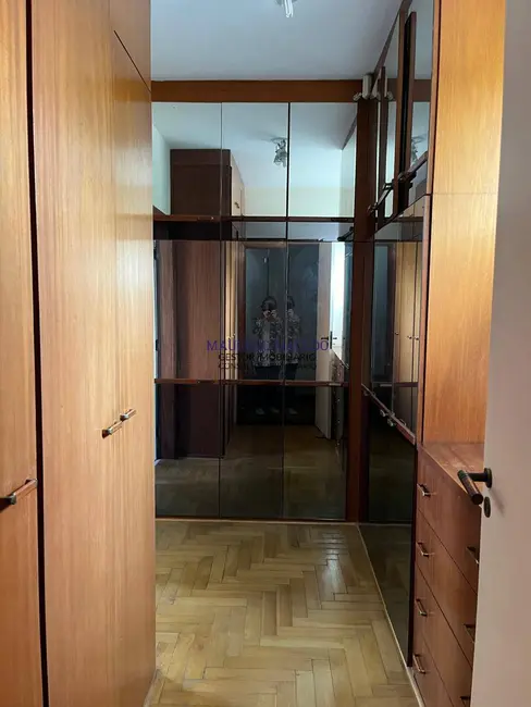 Casa com 4 quartos à venda e para alugar, 850m2 em Alphaville Residencial Dois, Barueri - SP - imagem 3 Foto 3 de Casa com 4 quartos à venda e para alugar, 850m2 em Alphaville Residencial Dois, Barueri - SP