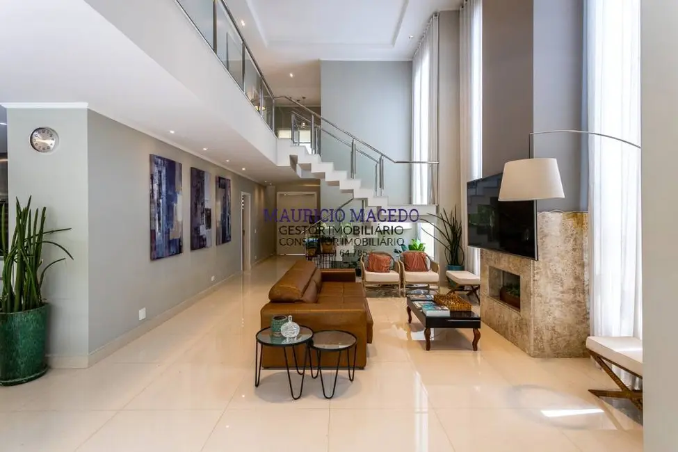 Casa com 5 quartos à venda e para alugar, 420m2 em Alphaville, Santana De Parnaiba - SP - imagem 4 Foto 4 de Casa com 5 quartos à venda e para alugar, 420m2 em Alphaville, Santana De Parnaiba - SP