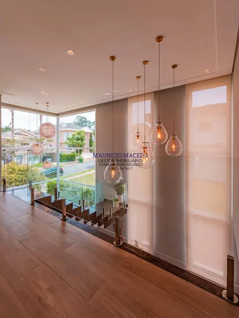 Casa com 6 quartos à venda, 1260m2 em Alphaville, Santana De Parnaiba - SP - imagem 9 Foto 9 de Casa com 6 quartos à venda, 1260m2 em Alphaville, Santana De Parnaiba - SP