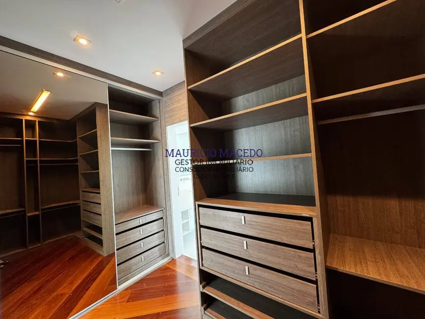 Casa com 4 quartos para alugar, 480m2 em Cidade Tamboré, Santana De Parnaiba - SP - imagem 3 Foto 3 de Casa com 4 quartos para alugar, 480m2 em Cidade Tamboré, Santana De Parnaiba - SP