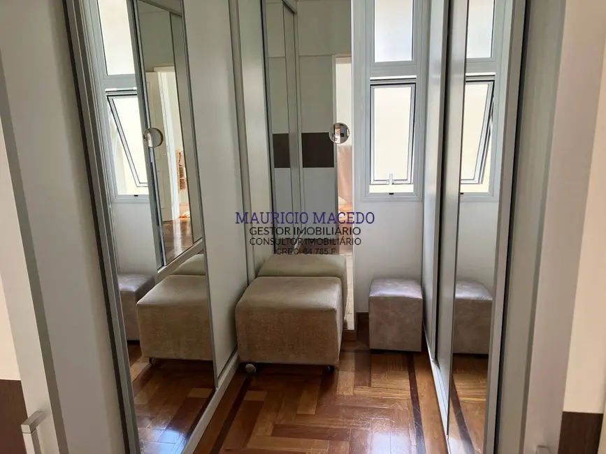 Casa com 4 quartos à venda e para alugar, 460m2 em Alphaville, Santana De Parnaiba - SP - imagem 9 Foto 9 de Casa com 4 quartos à venda e para alugar, 460m2 em Alphaville, Santana De Parnaiba - SP