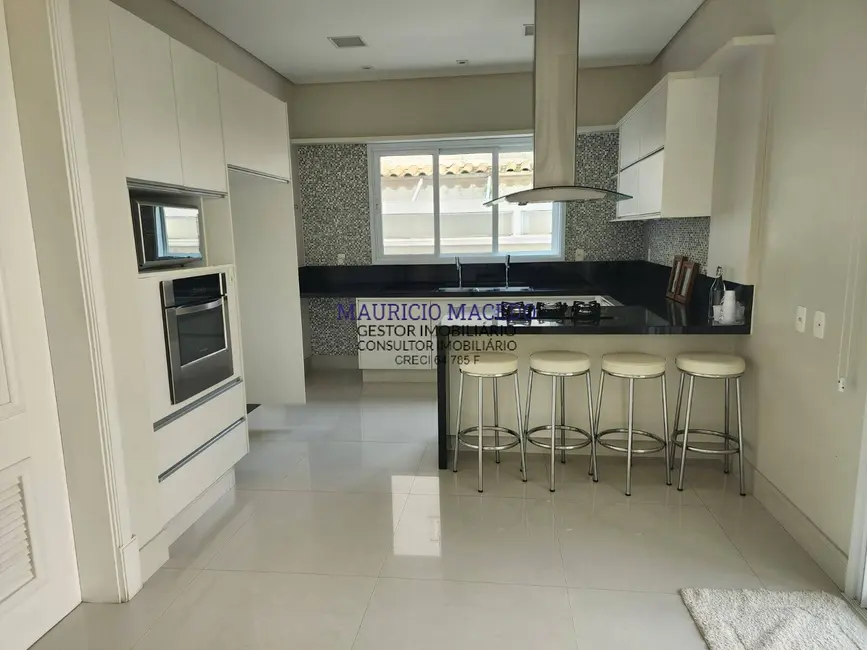 Casa com 4 quartos à venda e para alugar, 508m2 em Alphaville Residencial Plus, Barueri - SP - imagem 3 Foto 3 de Casa com 4 quartos à venda e para alugar, 508m2 em Alphaville Residencial Plus, Barueri - SP