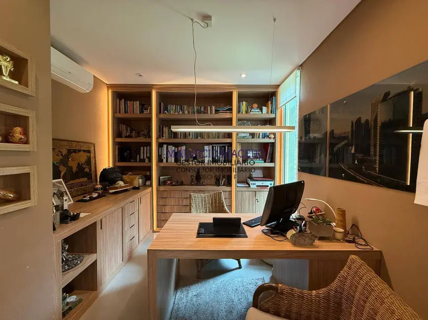 Foto 3 de Casa com 4 quartos à venda, 504m2 em Alphaville Residencial Plus, Barueri - SP