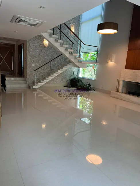 Casa com 4 quartos à venda, 450m2 em Alphaville, Santana De Parnaiba - SP - imagem 2 Foto 2 de Casa com 4 quartos à venda, 450m2 em Alphaville, Santana De Parnaiba - SP
