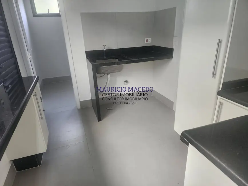 Casa com 4 quartos à venda, 300m2 em Alphaville, Santana De Parnaiba - SP - imagem 6 Foto 6 de Casa com 4 quartos à venda, 300m2 em Alphaville, Santana De Parnaiba - SP