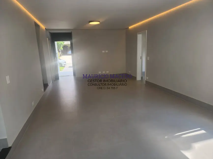 Foto 2 de Casa com 4 quartos à venda, 300m2 em Alphaville, Santana De Parnaiba - SP