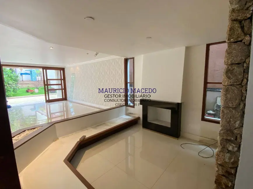 Casa com 4 quartos à venda, 600m2 em Alphaville, Santana De Parnaiba - SP - imagem 3 Foto 3 de Casa com 4 quartos à venda, 600m2 em Alphaville, Santana De Parnaiba - SP