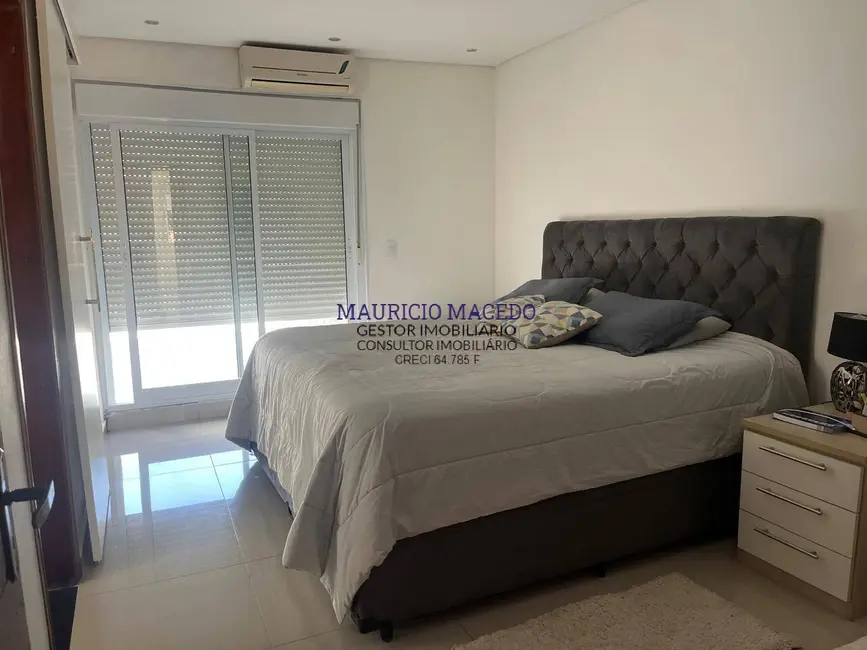 Casa com 4 quartos à venda, 300m2 em Alphaville, Santana De Parnaiba - SP - imagem 2 Foto 2 de Casa com 4 quartos à venda, 300m2 em Alphaville, Santana De Parnaiba - SP