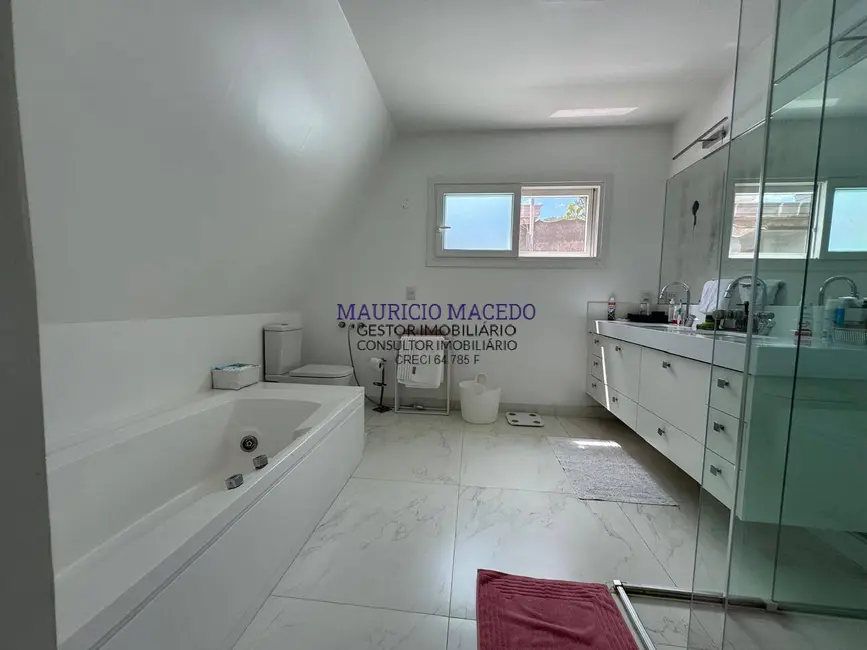 Casa com 5 quartos à venda e para alugar, 652m2 em Alphaville Residencial Dois, Barueri - SP - imagem 7 Foto 7 de Casa com 5 quartos à venda e para alugar, 652m2 em Alphaville Residencial Dois, Barueri - SP