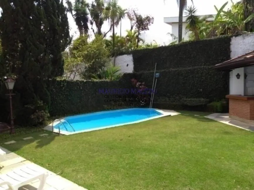 Casa com 5 quartos à venda e para alugar, 652m2 em Alphaville Residencial Dois, Barueri - SP - imagem 6 Foto 6 de Casa com 5 quartos à venda e para alugar, 652m2 em Alphaville Residencial Dois, Barueri - SP