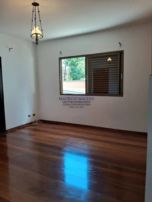 Casa com 3 quartos para alugar, 300m2 em Alphaville, Santana De Parnaiba - SP - imagem 2 Foto 2 de Casa com 3 quartos para alugar, 300m2 em Alphaville, Santana De Parnaiba - SP