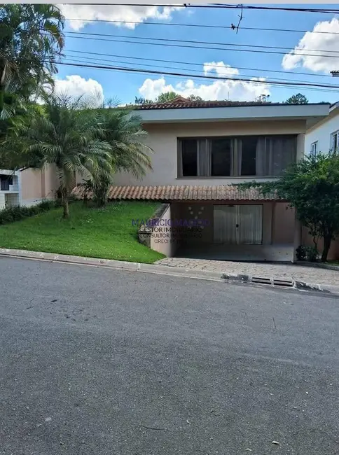 Casa com 3 quartos para alugar, 300m2 em Alphaville, Santana De Parnaiba - SP - imagem 1 Foto 1 de Casa com 3 quartos para alugar, 300m2 em Alphaville, Santana De Parnaiba - SP