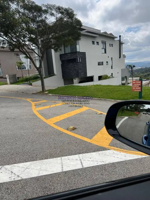 Casa com 3 quartos para alugar, 300m2 em Alphaville, Santana De Parnaiba - SP - imagem 3 Foto 3 de Casa com 3 quartos para alugar, 300m2 em Alphaville, Santana De Parnaiba - SP