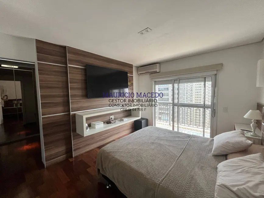 Apartamento com 3 quartos para alugar, 212m2 em Barueri - SP - imagem 4 Foto 4 de Apartamento com 3 quartos para alugar, 212m2 em Barueri - SP