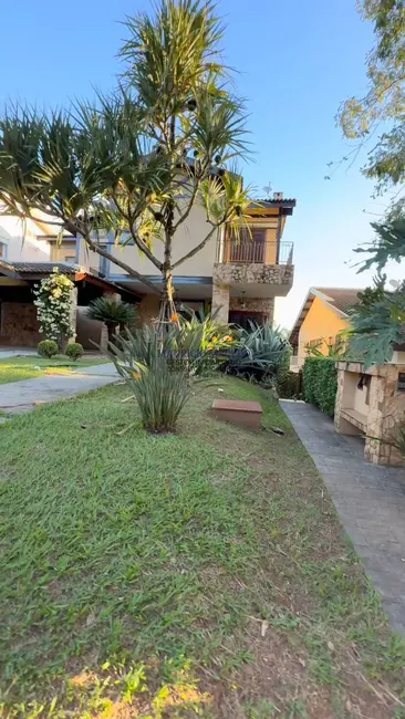 Foto 1 de Casa com 3 quartos à venda, 300m2 em Alphaville, Santana De Parnaiba - SP
