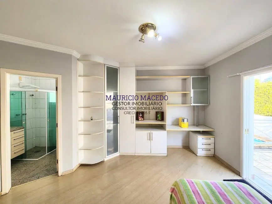 Casa com 4 quartos à venda, 360m2 em Alphaville, Santana De Parnaiba - SP - imagem 9 Foto 9 de Casa com 4 quartos à venda, 360m2 em Alphaville, Santana De Parnaiba - SP