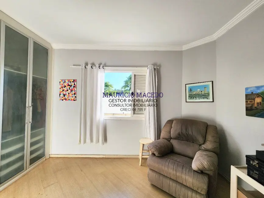 Casa com 4 quartos à venda, 360m2 em Alphaville, Santana De Parnaiba - SP - imagem 3 Foto 3 de Casa com 4 quartos à venda, 360m2 em Alphaville, Santana De Parnaiba - SP