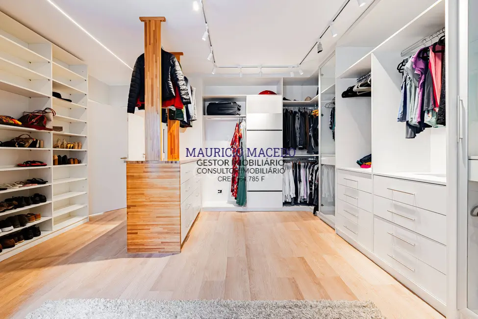 Casa com 4 quartos à venda e para alugar, 560m2 em Alphaville Residencial Dois, Barueri - SP - imagem 4 Foto 4 de Casa com 4 quartos à venda e para alugar, 560m2 em Alphaville Residencial Dois, Barueri - SP