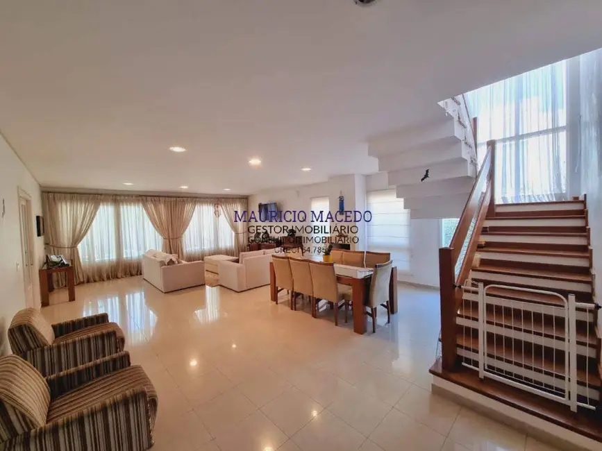 Casa com 4 quartos à venda, 420m2 em Alphaville, Santana De Parnaiba - SP - imagem 8 Foto 8 de Casa com 4 quartos à venda, 420m2 em Alphaville, Santana De Parnaiba - SP