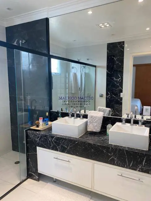 Foto 4 de Casa com 4 quartos para alugar, 360m2 em Alphaville, Santana De Parnaiba - SP