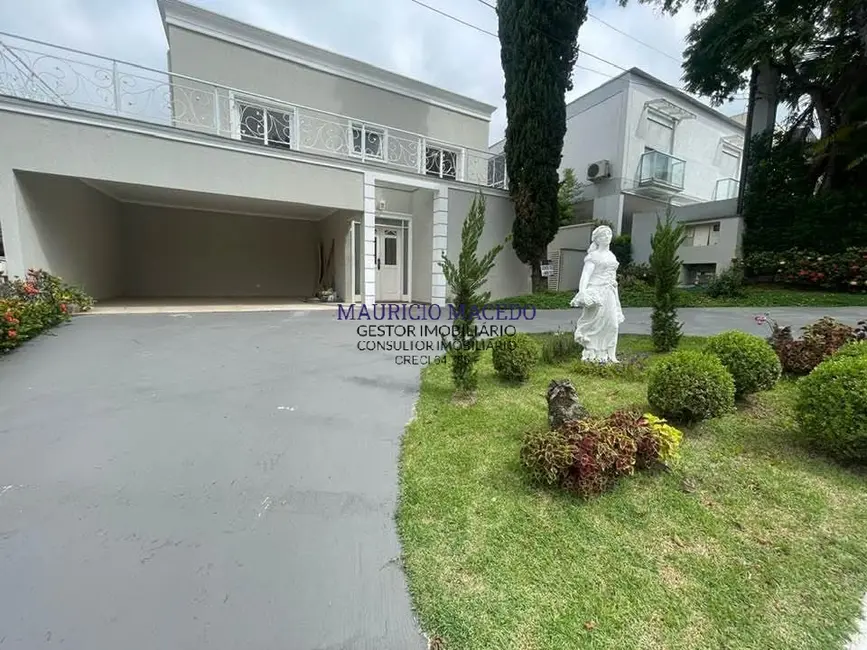 Casa com 4 quartos à venda e para alugar, 385m2 em Alphaville, Santana De Parnaiba - SP - imagem 6 Foto 6 de Casa com 4 quartos à venda e para alugar, 385m2 em Alphaville, Santana De Parnaiba - SP