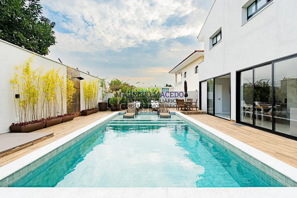 Casa com 5 quartos à venda, 780m2 em Alphaville, Santana De Parnaiba - SP - imagem 3 Foto 3 de Casa com 5 quartos à venda, 780m2 em Alphaville, Santana De Parnaiba - SP