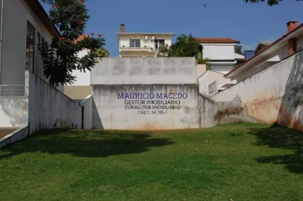 Casa com 4 quartos à venda e para alugar, 450m2 em Barueri - SP - imagem 3 Foto 3 de Casa com 4 quartos à venda e para alugar, 450m2 em Barueri - SP