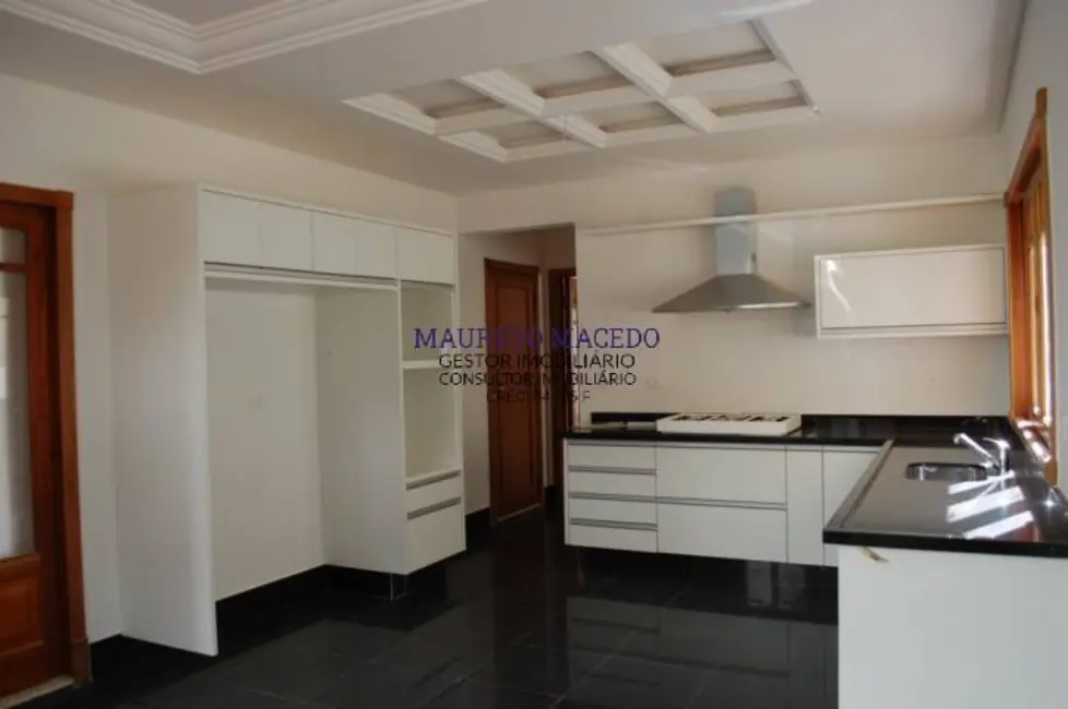 Casa com 4 quartos à venda e para alugar, 450m2 em Barueri - SP - imagem 9 Foto 9 de Casa com 4 quartos à venda e para alugar, 450m2 em Barueri - SP