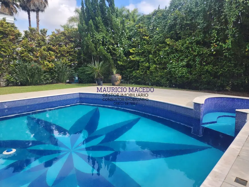 Casa com 4 quartos para alugar, 1046m2 em Barueri - SP - imagem 8 Foto 8 de Casa com 4 quartos para alugar, 1046m2 em Barueri - SP