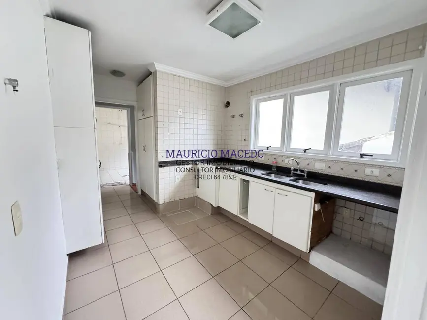 Casa com 4 quartos à venda e para alugar, 360m2 em Barueri - SP - imagem 1 Foto 1 de Casa com 4 quartos à venda e para alugar, 360m2 em Barueri - SP