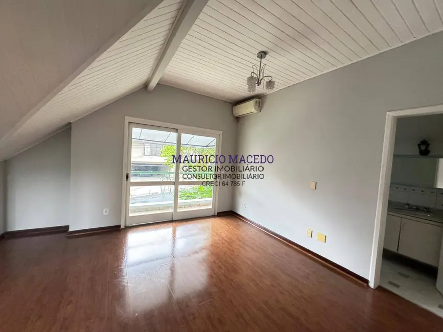 Casa com 4 quartos à venda e para alugar, 360m2 em Barueri - SP - imagem 2 Foto 2 de Casa com 4 quartos à venda e para alugar, 360m2 em Barueri - SP