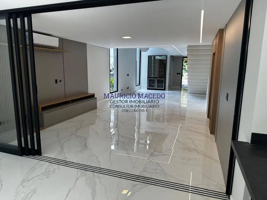Casa com 6 quartos à venda, 422m2 em Alphaville, Santana De Parnaiba - SP - imagem 6 Foto 6 de Casa com 6 quartos à venda, 422m2 em Alphaville, Santana De Parnaiba - SP