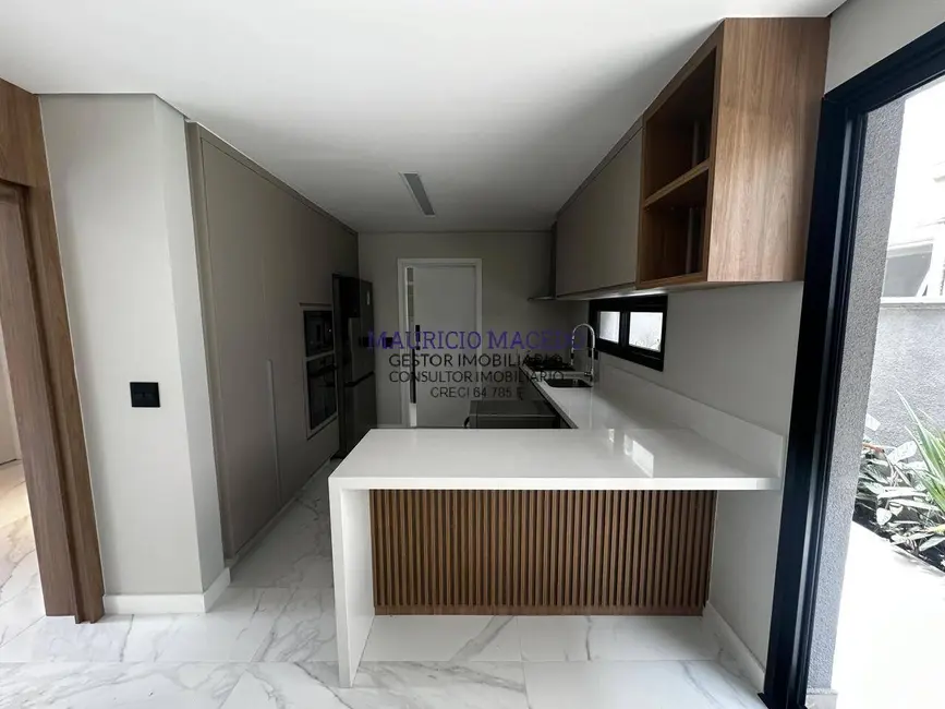 Casa com 6 quartos à venda, 422m2 em Alphaville, Santana De Parnaiba - SP - imagem 9 Foto 9 de Casa com 6 quartos à venda, 422m2 em Alphaville, Santana De Parnaiba - SP