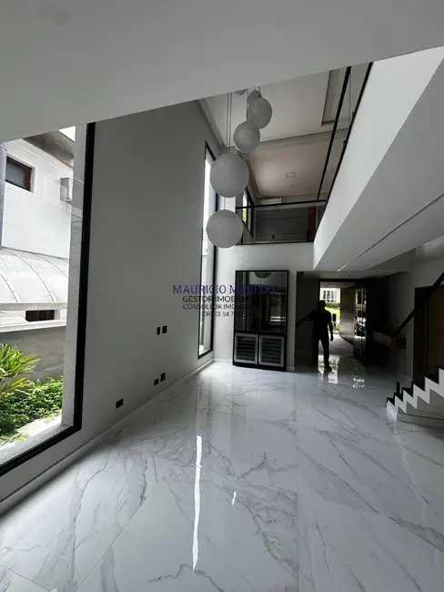 Casa com 6 quartos à venda, 422m2 em Alphaville, Santana De Parnaiba - SP - imagem 8 Foto 8 de Casa com 6 quartos à venda, 422m2 em Alphaville, Santana De Parnaiba - SP
