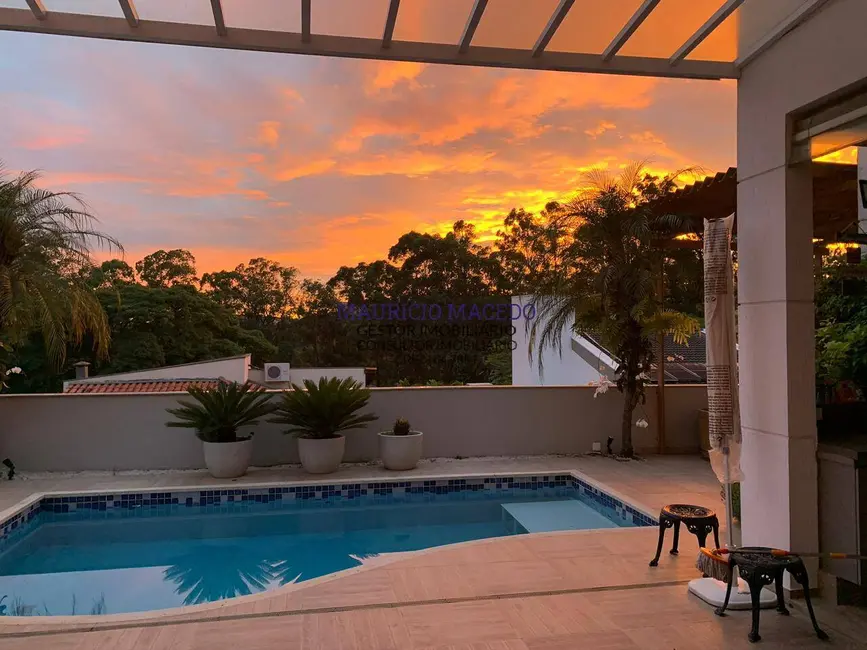 Foto 1 de Casa com 4 quartos para alugar, 420m2 em Alphaville, Santana De Parnaiba - SP