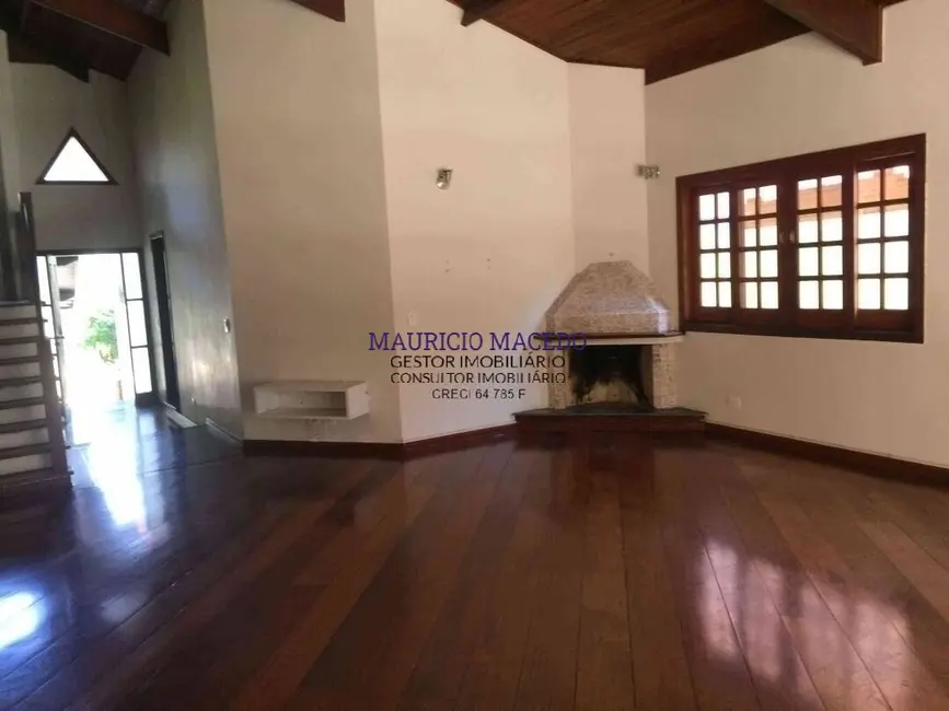 Foto 2 de Casa com 3 quartos para alugar, 400m2 em Alphaville, Santana De Parnaiba - SP
