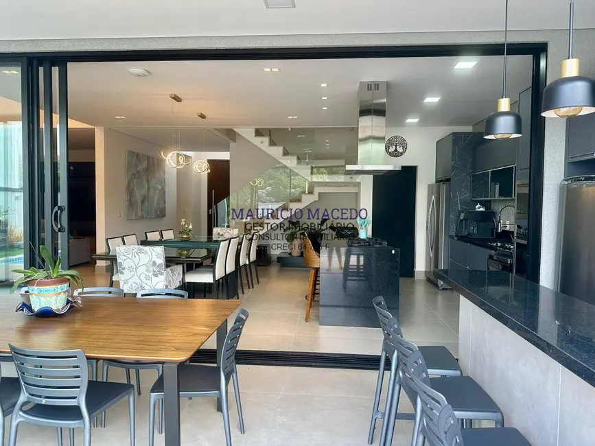 Casa com 3 quartos à venda, 422m2 em Tamboré, Santana De Parnaiba - SP - imagem 4 Foto 4 de Casa com 3 quartos à venda, 422m2 em Tamboré, Santana De Parnaiba - SP