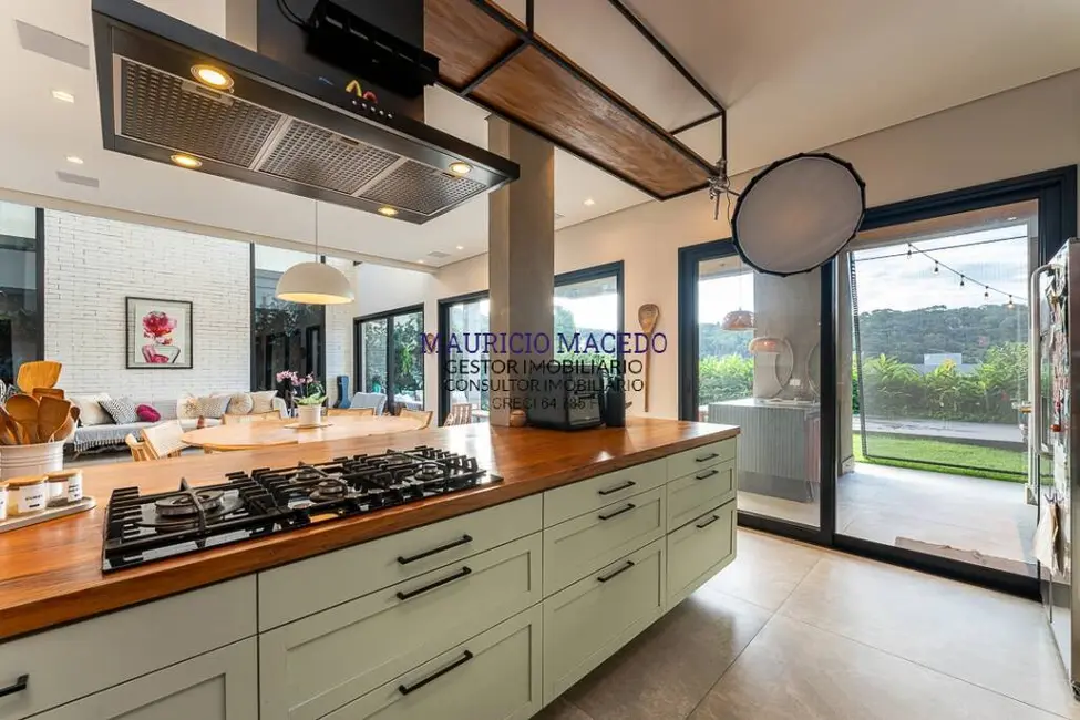 Foto 6 de Casa com 4 quartos à venda, 420m2 em Barueri - SP