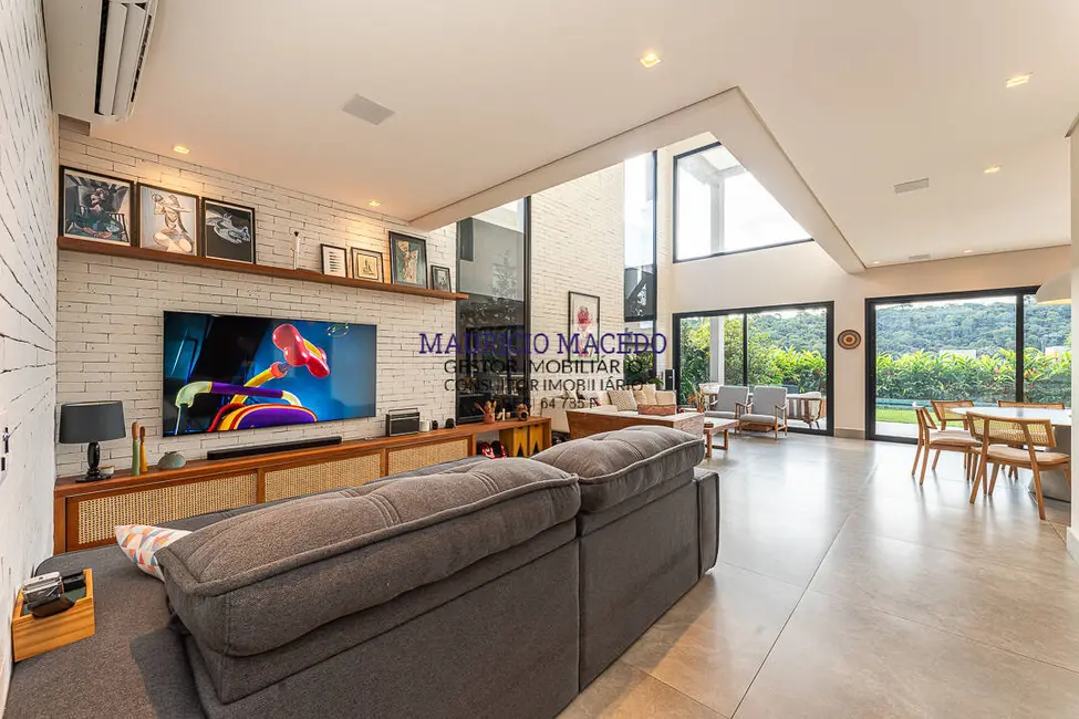 Foto 5 de Casa com 4 quartos à venda, 420m2 em Barueri - SP